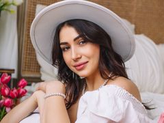 BellaTyler - female with black hair webcam at LiveJasmin