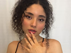 BellaVuitton from LiveJasmin