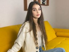 BelleBambi - female with brown hair and  small tits webcam at LiveJasmin