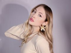 BelleRavenville from LiveJasmin
