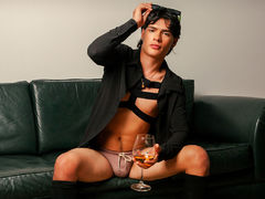 BenitoSaenz - male webcam at LiveJasmin