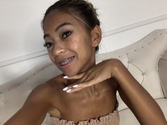 BenzAsia from LiveJasmin