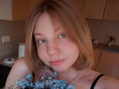 BertaCheyne from LiveJasmin