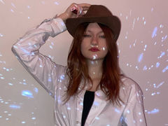 BethanyLesa - female with brown hair webcam at LiveJasmin