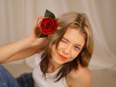 BettieDaryanl from LiveJasmin
