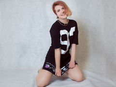 BettyHotBB - female with red hair and  big tits webcam at LiveJasmin