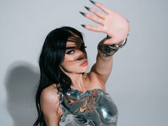 BeverlyMost - female with brown hair webcam at LiveJasmin