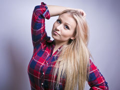 KimberlyGold - blond female with  big tits webcam at ImLive