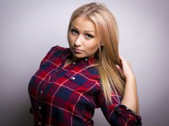KimberlyGold - blond female with  big tits webcam at ImLive