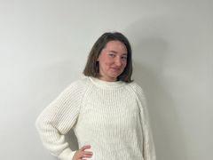 BonnieBrinson - female with brown hair webcam at LiveJasmin