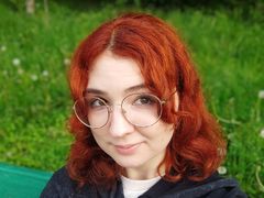 BonnyBloom - female with red hair and  big tits webcam at LiveJasmin