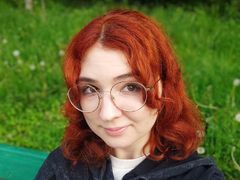BonnyBloom - female with red hair and  big tits webcam at LiveJasmin