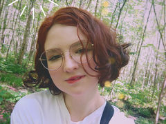 BonnyBloom - female with red hair and  big tits webcam at LiveJasmin