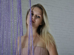 MichaellaBlond - blond female webcam at LiveJasmin