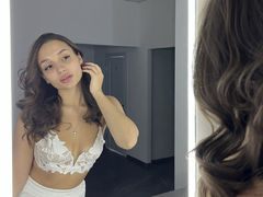 BreannaBlu - female with red hair webcam at LiveJasmin