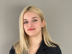 BreckEmberton from LiveJasmin