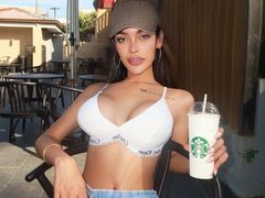 BriaBalenciaga - shemale with black hair webcam at LiveJasmin