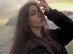 BrianaFills from LiveJasmin