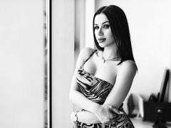 BrianaTodd - blond female with  big tits webcam at LiveJasmin