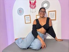 BrianaMontes - female webcam at LiveJasmin