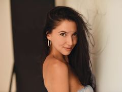 BrianaWoW - female with black hair and  big tits webcam at LiveJasmin