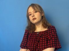 BrittHavins - female with brown hair webcam at LiveJasmin