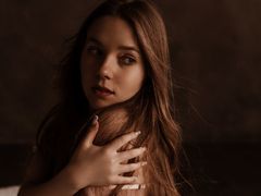 BrookKingfisher - female with brown hair webcam at LiveJasmin