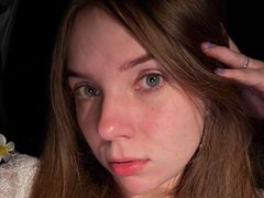 BrookKingfisher - female with brown hair webcam at LiveJasmin