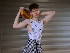 BruceVei - male webcam at ImLive