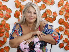 1SweetNSour - blond female webcam at LiveJasmin