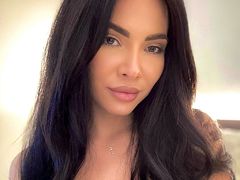 CaitlynEva - female with black hair and  big tits webcam at LiveJasmin