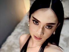 CalistaArabella - shemale with black hair webcam at LiveJasmin
