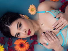 CallieJones - female with black hair webcam at LiveJasmin