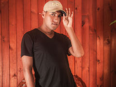 CamiloOlivera from LiveJasmin