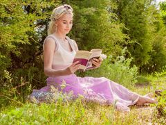 CandiceBright - blond female with  big tits webcam at LiveJasmin