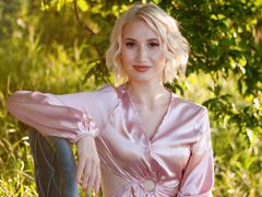 CandiceBright - blond female with  big tits webcam at LiveJasmin