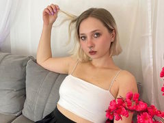 CandiceKing - blond female webcam at LiveJasmin