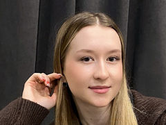 CardyLowers from LiveJasmin