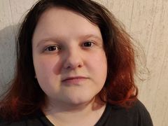 CarenWilsson - female with brown hair and  big tits webcam at LiveJasmin