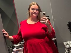 Carinabro - female with brown hair and  big tits webcam at LiveJasmin