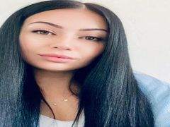 CarlaSthepyi - female with black hair webcam at LiveJasmin