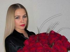 CarlaVogue - female with brown hair webcam at LiveJasmin