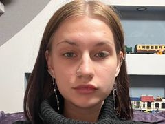 CarlaWedman - female with brown hair webcam at LiveJasmin