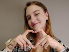 CarlynDallman - female with red hair webcam at LiveJasmin