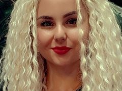 Carmines from LiveJasmin