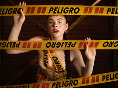 CarolinaSaez - female with brown hair and  big tits webcam at LiveJasmin