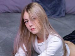 CassieCrystal from LiveJasmin