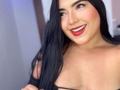 CatalinaZuares - female with black hair and  big tits webcam at LiveJasmin