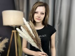 CateEmbury from LiveJasmin