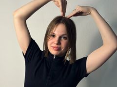 CateFunnell from LiveJasmin